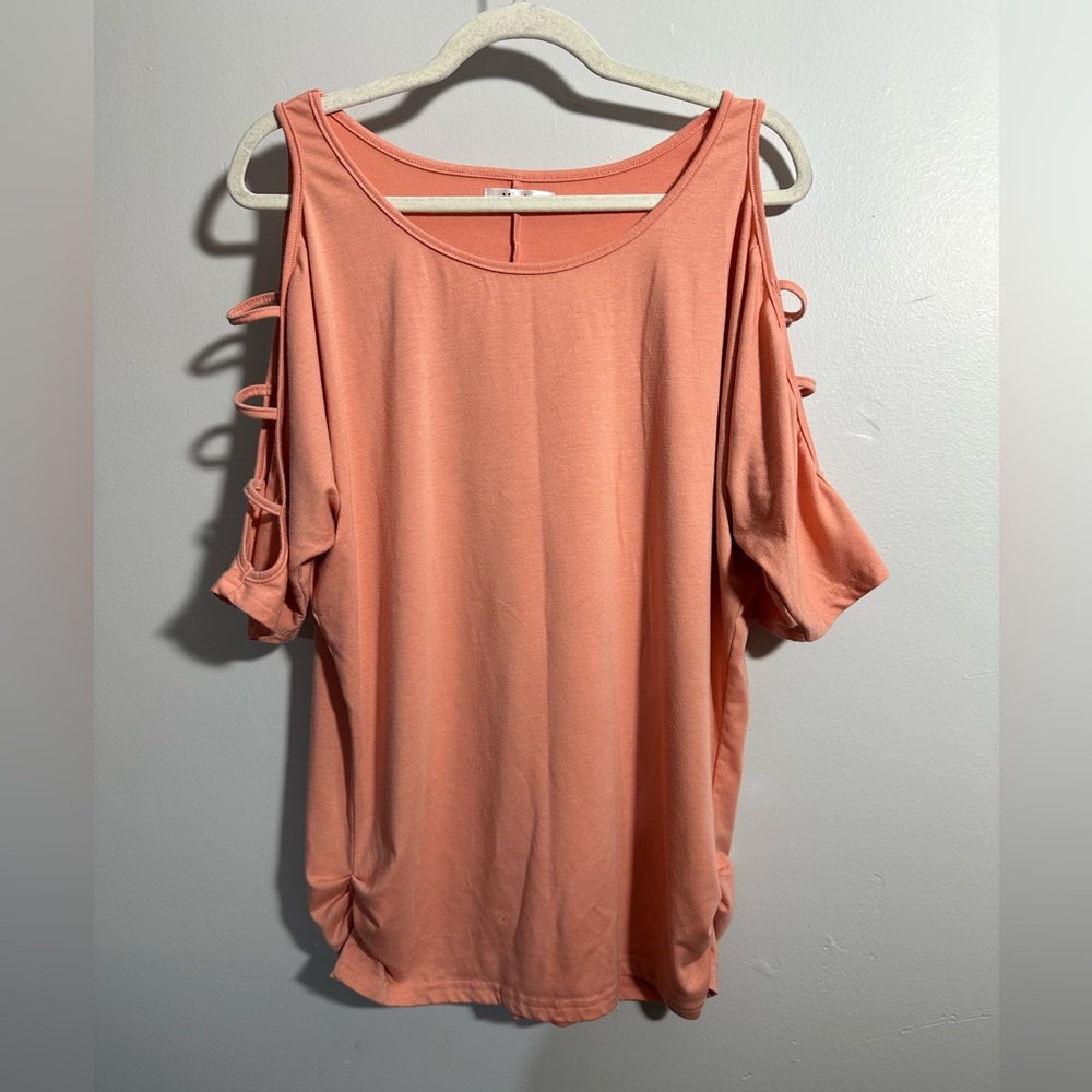 Miselon Women's L Peach Cold Shoulder Scoop Neck Short Sleeve Top